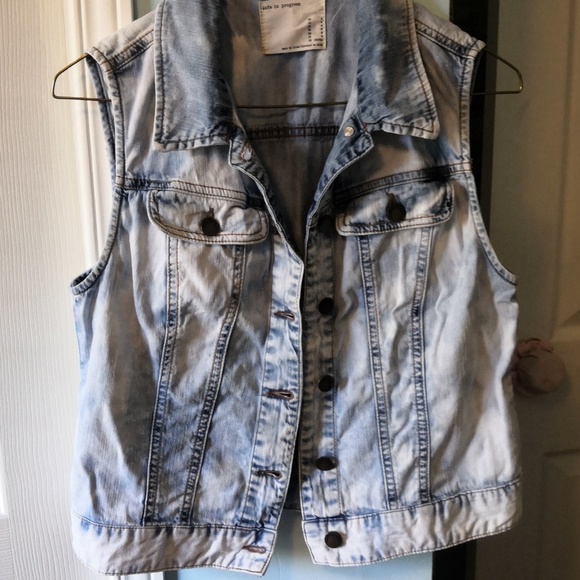 Denim vest - Picture 1 of 5